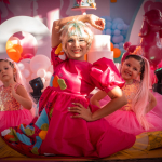 Danielle Arciniegas y DIM, de Piso 21, celebraron el cumpleaños de Ella y Roma con nuestro show temático de Barbie en Medellín 22 Danielle Arciniegas y DIM, de Piso 21, celebraron el cumpleaños de Ella y Roma con nuestro show temático de Barbie en Medellín 22